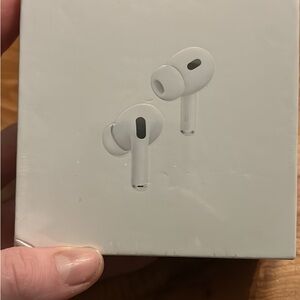 Apple White Earbud Headphones
